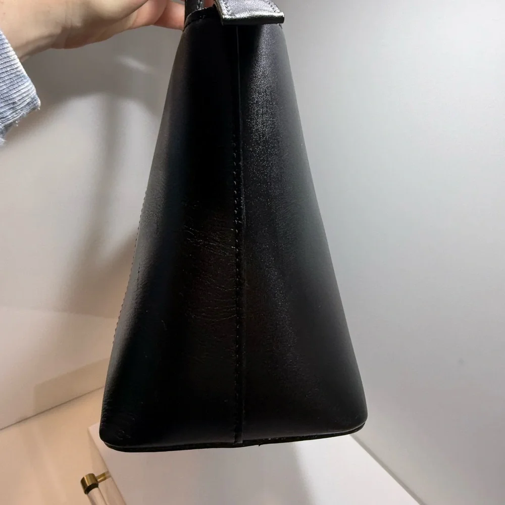 Burberry Black Leather with House Check Interior Handbag - Picture 6 of 11